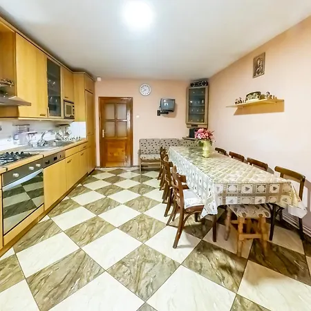 Casa Ionela Homestay Campulung Moldovenesc